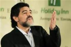 ΜΑΡΑΝΤΟΝΑ: Ο Πελέ είναι ανόητος