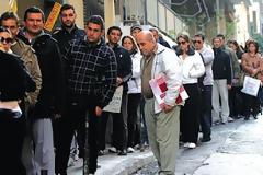 Ποιός θα δώσει ελπίδα στους ανέργους;