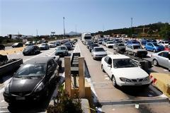 ΜΕΙΩΜΕΝΗ Η ΕΞΟΔΟΣ ΤΩΝ ΕΚΔΡΟΜΕΩΝ ΑΠΟ ΤΟ ΟΔΙΚΟ ΔΙΚΤΥΟ