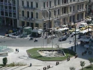 Φωτογραφία για Αναβαθμίζεται το κέντρο - Τραπεζοκαθίσματα στην πλατεία Ομονοίας
