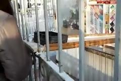 Δείτε πως θα χρειαστεί να κάνουμε και εμείς στην Ελλάδα τα μαγαζιά μας σε λίγο καιρό... [Video]