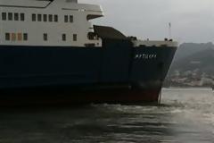 Μυτιλήνη: Έπεσε πάνω σε προβλήτα το πλοίο 