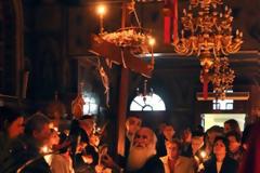 Βουλγάρες έκλεβαν τα πορτοφόλια εκκλησιαζομένων την ώρα της λειτουργίας