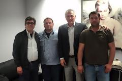 Οι ταξιτζήδες χορηγοί του Κοινωνικού Παντοπωλείου Δήμου Περιστερίου