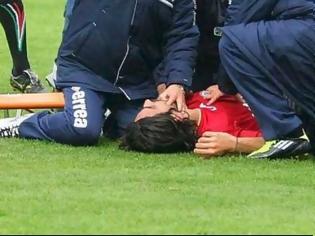 Φωτογραφία για Live : Πέθανε ποδοσφαιριστής σε αγώνα στην Ιταλία!!!