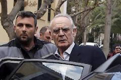 Τέσσερις ενστάσεις Ακη κατά Εισαγγελίας