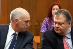 Σαφείς αποστάσεις από την πολιτική και το ΠΑΣΟΚ του ΓΑΠ παίρνει ο Βενιζέλος