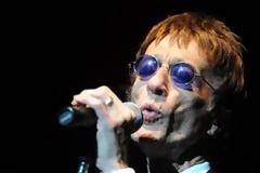 Σε κώμα ο τραγουδιστής των Bee Gees, Ρόμπιν Γκιπ!