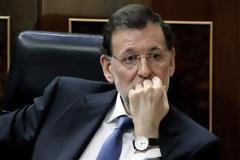Καταρρέι η δημοτικότητα του Ραχόι...