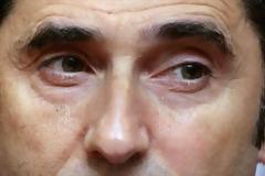 Μένει ή φεύγει ο Ερνέστο; (video)