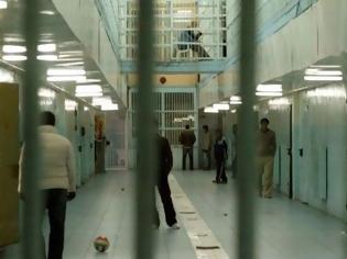 Φωτογραφία για Αιματηρή σύρραξη στις φυλακές Τρικάλων