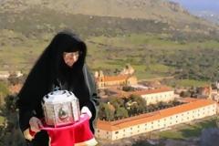 ΑΓΙΕΣ ΚΟΜΠΙΝΕΣ ΜΕ ΕΙΚΟΝΙΚΕΣ ΔΩΡΕΕΣ ΣΕ ΕΚΚΛΗΣΙΕΣ ΚΑΙ ΜΟΝΑΣΤΗΡΙΑ