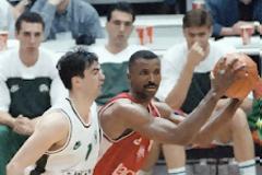 ΟΙ... «ΑΙΩΝΙΕΣ ΜΑΧΕΣ» ΤΩΝ FINAL4 *BINTEO*