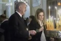 Ούτε λαμπάδα δεν ήξερε να ανάβει ο ΓΑΠ (πόσο μάλλον να κυβερνήσει)