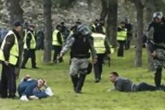 Επεισόδια στα Σκόπια για τη δολοφονία πέντε νεαρών