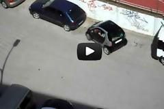 Πόσο δύσκολο είναι να παρκάρεις ένα Smart; [Video]
