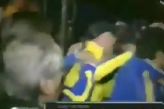 Ξύλο, ξύλο, ξύλο! (video)