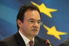 Οικογενειακές ιστορίες για το χαράτσι και τη ΔΕΗ…