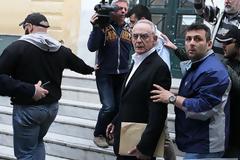 Όλα έτοιμα για τη μεταγωγή του Άκη στον Κορυδαλλό.