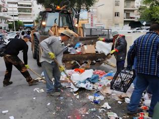 Φωτογραφία για Θεσσαλονίκη: Άρχισαν να μαζεύουν τα σκουπίδια