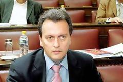 O Γ. Κοντογιάννης τάσσεται ανοικτά υπέρ του Καραμανλή...