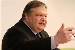 Δίλημμα της κυβερνησιμότητας της χώρας θέτει ο Βενιζέλος