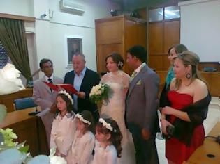 Φωτογραφία για Τρίκαλα : Ινδός παντρεύτηκε Ελληνίδα!