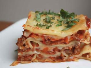 Φωτογραφία για H συνταγή της ημέρας: Λαζάνια με κιμά και κρέμα τυριών