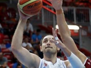 Φωτογραφία για Χαμός στο Twitter για την ήττα της Εθνικής στο Eurobasket: «Ο Έλληνας το μεσημέρι έχει μάθει να την πέφτει κανά δίωρο όχι να παίζει μπάσκετ»