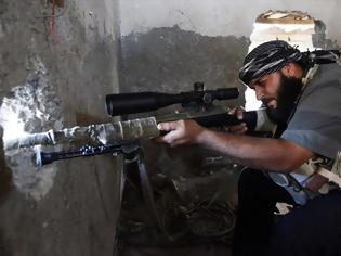 Φωτογραφία για Washington Post: Οι ΗΠΑ εξοπλίζουν με όπλα τους σύρους αντάρτες