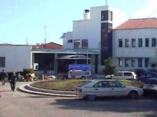 Φωτογραφία για Aγρίνιο: Ξέφραγο αμπέλι το Νοσοκομείο - Έκλεψαν σίδερα από την αποθήκη