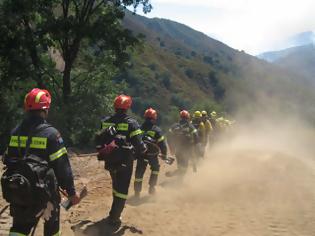 Φωτογραφία για Επιχείρηση απεγκλωβισμού μαθητή από σπηλιά στο Αττικό Άλσος