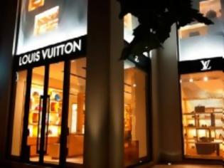 Φωτογραφία για Κλείνει η µπουτίκ Louis Vuitton στην Κηφισιά