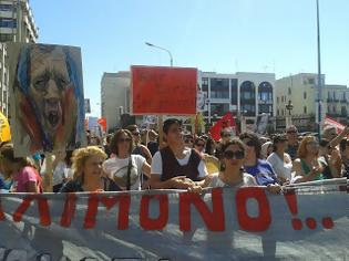 Φωτογραφία για Στιγμιότυπο από το συλλαλητήριο της Θεσσαλονίκης με συνθήματα στα γερμανικά
