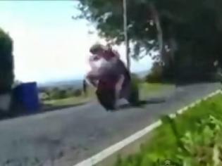 Φωτογραφία για Ταχύτητα που προκαλεί ιλίγγους! [Video]
