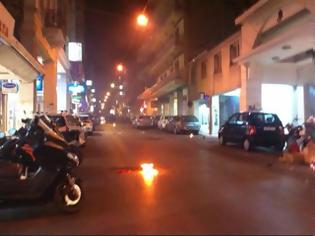 Φωτογραφία για Πάτρα: Πέτρες και δακρυγόνα και πάλι στο κέντρο - Ζημιές σε δύο καταστήματα - Δείτε φωτο-video