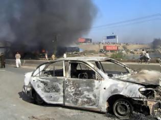 Φωτογραφία για Δεκάδες νεκροί από επίθεση αυτοκτονίας σε στρατιωτική βάση στην Υεμένη
