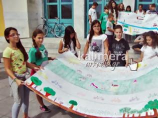 Φωτογραφία για Μαθητές στην Τρίπολη ζωγράφισαν για μία πόλη χωρίς αυτοκίνητο [video]