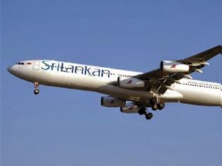 Φωτογραφία για Βρετανία: Συνελήφθησαν «άτακτοι» επιβάτες αεροπλάνου της Sri Lanka Airlines