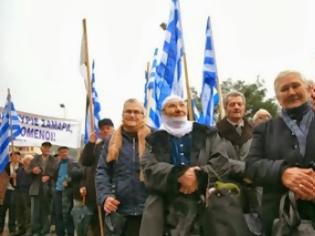 Φωτογραφία για Προσπαθούν με ψίχουλα να ξεγελάσουν τα γερόντια στη Βόρειο Ήπειρο!