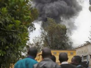 Φωτογραφία για Κένυα: Πυρά ακούγονται από το εμπορικό κέντρο στο Ναϊρόμπι