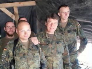 Φωτογραφία για Ο Ρεχάγκελ «στρατιώτης» στο Κόσοβο