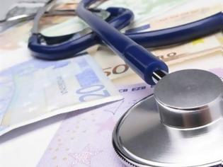Φωτογραφία για Bloomberg: Οι Έλληνες δίνουν το μεγαλύτερο ποσοστό του εισοδήματός τους για Υγεία από τις χώρες ΟΟΣΑ