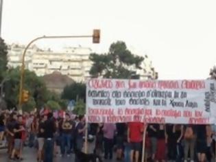 Φωτογραφία για ΤΩΡΑ: Ξεκίνησε η αντιφασιστική πορεία στη Θεσσαλονίκη [video]