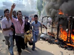 Φωτογραφία για Ινδία: Επτά νεκροί από επίθεση σε αστυνομικό τμήμα
