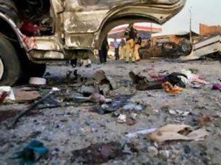 Φωτογραφία για Αιματηρή βομβιστική επίθεση στο Πακιστάν