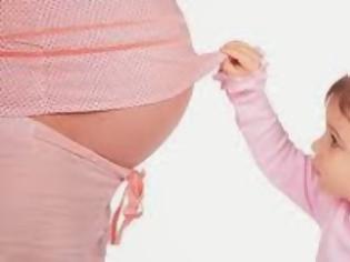 Φωτογραφία για Ξέρατε ότι μια εγκυμοσύνη μπορεί να διαρκέσει πάνω από έναν χρόνο; Μάθετε τη μεγαλύτερη σε διάρκεια εγκυμοσύνη