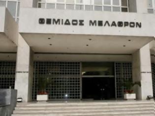 Φωτογραφία για Έρχονται εντάλματα σύλληψης για βουλευτές της Χ.Α.