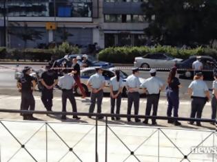 Φωτογραφία για Από στιγμή σε στιγμή η μεταφορά της ηγεσίας της Χ.Α. στην Ευελπίδων