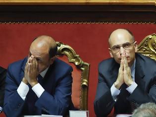 Φωτογραφία για Παραιτούνται οι υπουργοί του Μπερλουσκόνι από την κυβέρνηση Λέτα